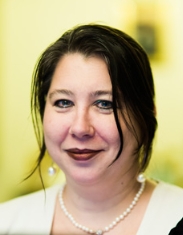 B. I. J. M. Van Der Heijden (Beatrice)
