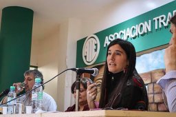 Ana Carolina Hecht