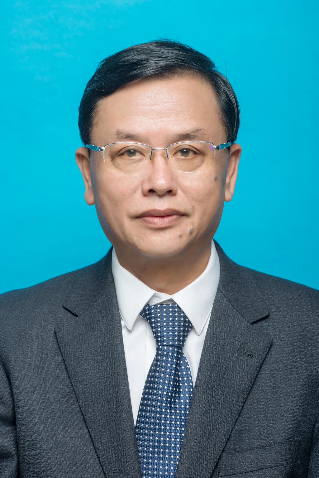 Zuxun Lu
