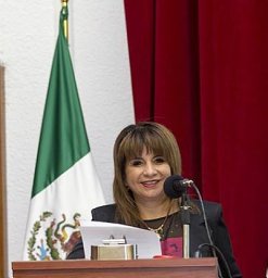 Lourdes Velázquez