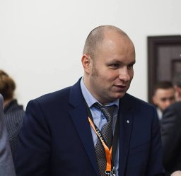 Yuriy Komarov