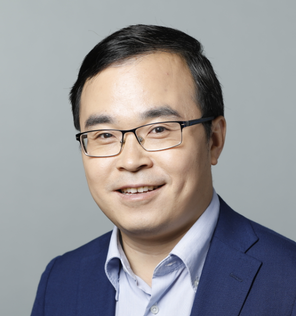 Erjun Zhou