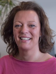 Sandra Van Tiel