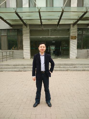Zhixiang Zhu 