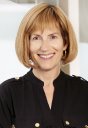 Glenda MacQueen