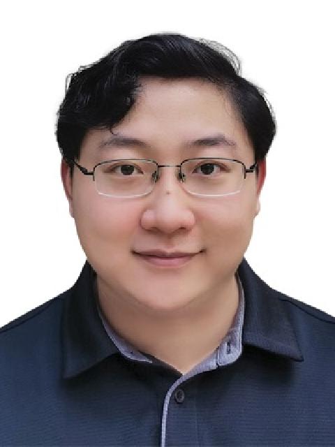 Yunlong Cao