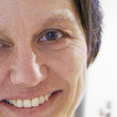 Annelou L C de Vries