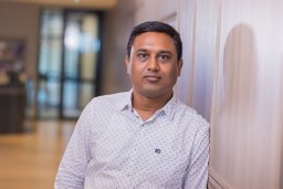 Vikash R Keshri
