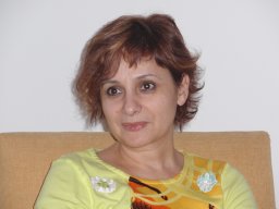 Elisabeth (Savi) Vardaka