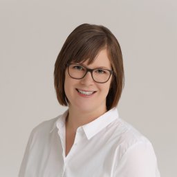Claudia Lenz