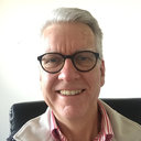 Elton R Edwards