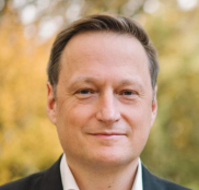Stefan Palzer