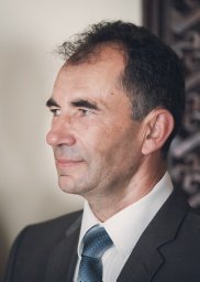 V. Lisnic