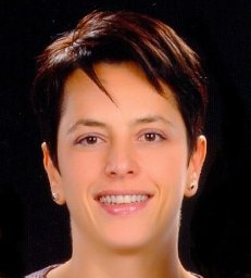 Rengin Elsurer