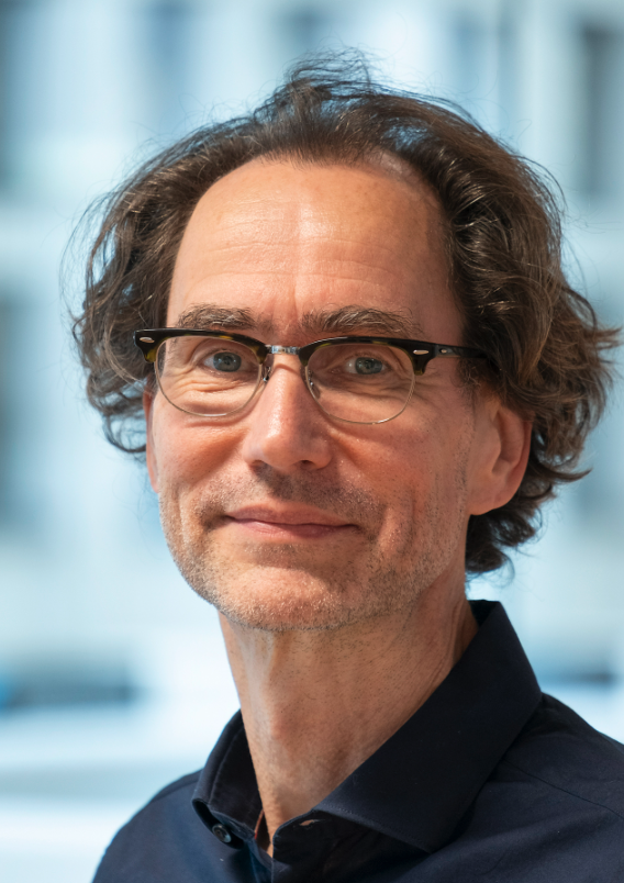 M. (Manfred) Kayser