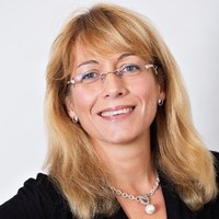 Oksana K. Mont (Oksana Mont)