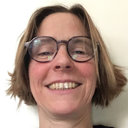 Esther Oprins