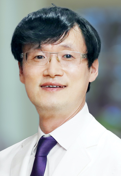 Yeong-Bae Lee