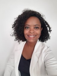 Roberta H. Mendonça