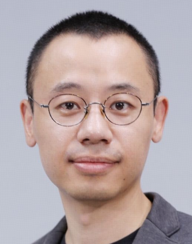 Yunlong Yang