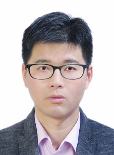 Haojun Huang