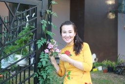 Hoang Thuy Linh