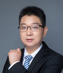 Qin Huang