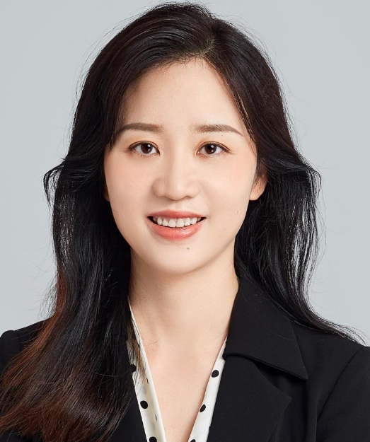 Ling Ye