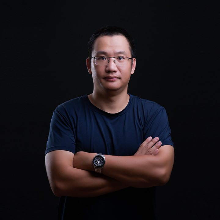 Jianhong Ye