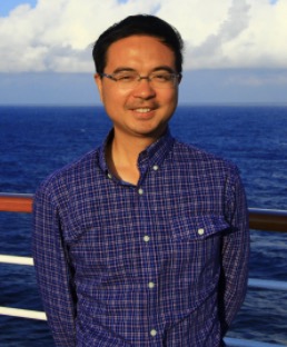 Tingyong Zhou