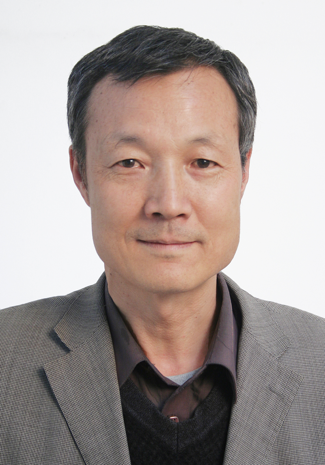 Jihong Chen