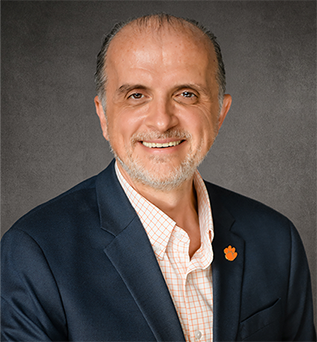 Tanju Karanfil