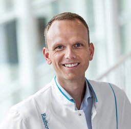 Smit Ewoud J