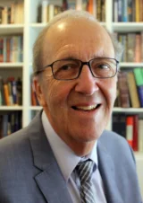 David R Hillman