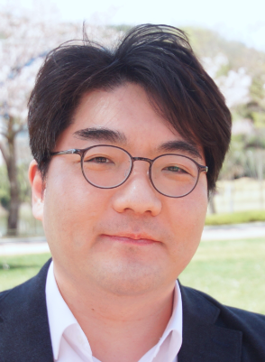 Won-Ki Jeong