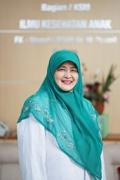Yusri Dianne Jurnalis