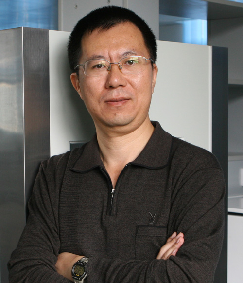 Weiqi Li