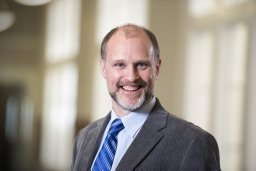 Daniel D Snow