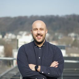 Thomas Nevolianis