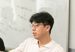 Hyoung Suk Park