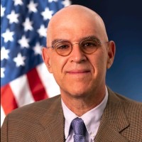 Leonard Tender