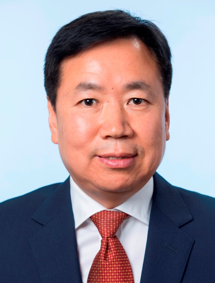 Zeng-Guang Hou