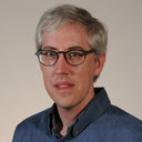 Daniel J Yelle