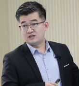 Xinfa Yi
