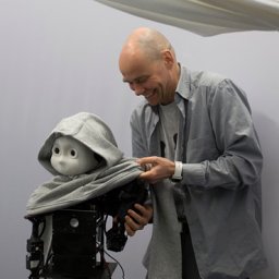 Erik Strahl