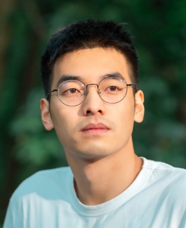 Zheyuan Zhou