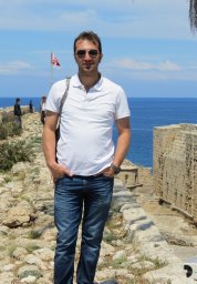 mesut uyanik