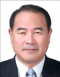 Yongwoon Jung