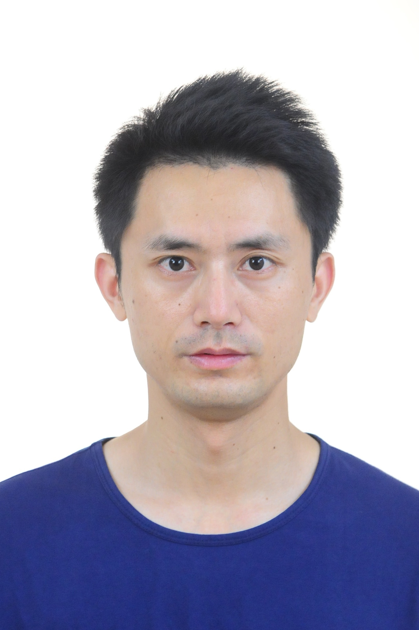 Zhenggang Li