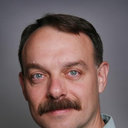 Richard F Davis